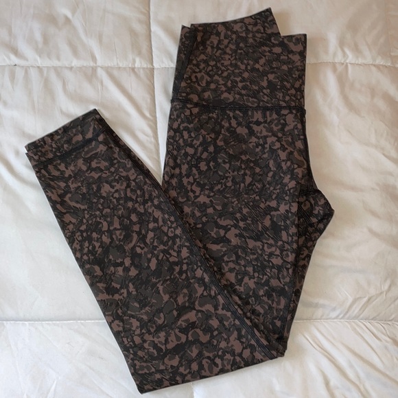 Lululemon Wunder Under High-Rise Tight 25” Full-On Luxtreme - Picture 1 of 3
